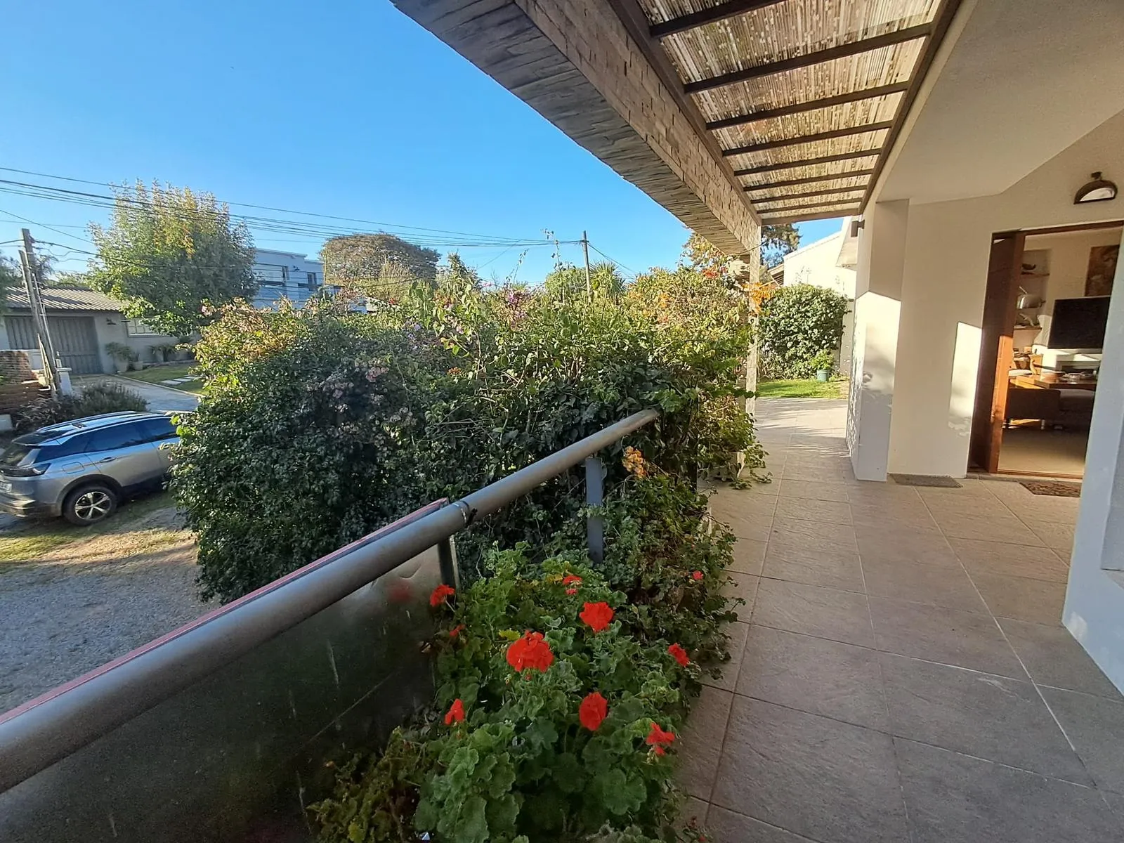 Venta Casa 3 Dormitorios con Piscina en Zona Bahía, Colonia del Sacramento